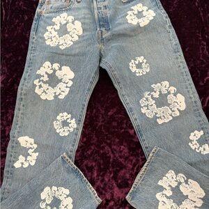 Men's Straight Leg Light Blue Denim Jeans with White Floral Print